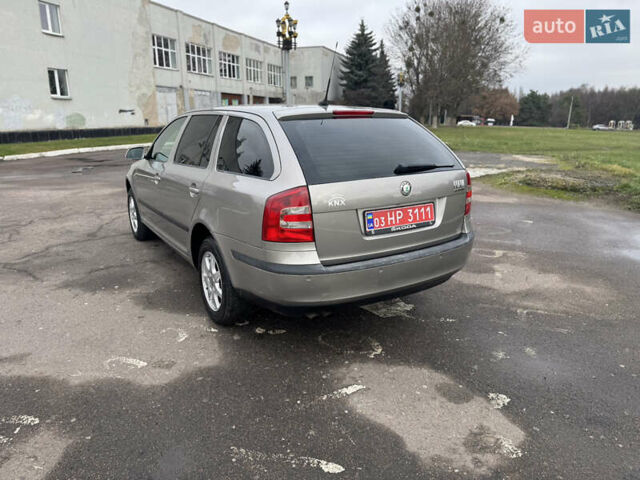 Сірий Шкода Октавія, об'ємом двигуна 2 л та пробігом 208 тис. км за 5600 $, фото 8 на Automoto.ua