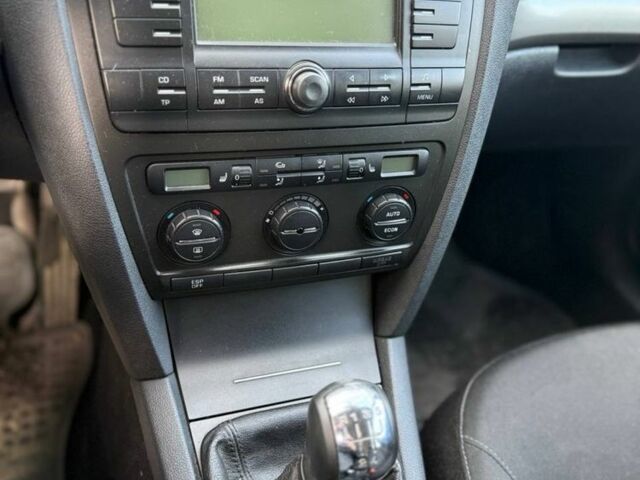 Сірий Шкода Октавія, об'ємом двигуна 1.9 л та пробігом 300 тис. км за 2950 $, фото 20 на Automoto.ua