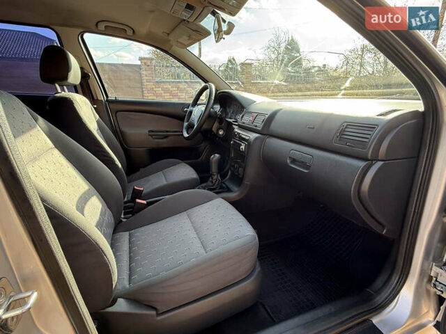 Серый Шкода Октавия, объемом двигателя 1.6 л и пробегом 310 тыс. км за 4350 $, фото 15 на Automoto.ua