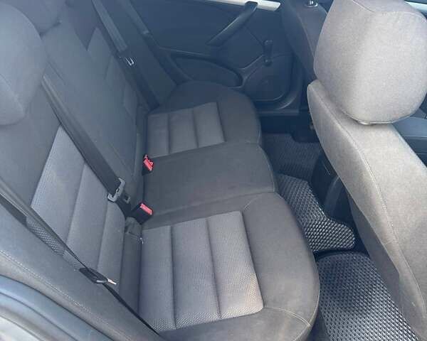 Сірий Шкода Октавія, об'ємом двигуна 2 л та пробігом 242 тис. км за 7400 $, фото 10 на Automoto.ua