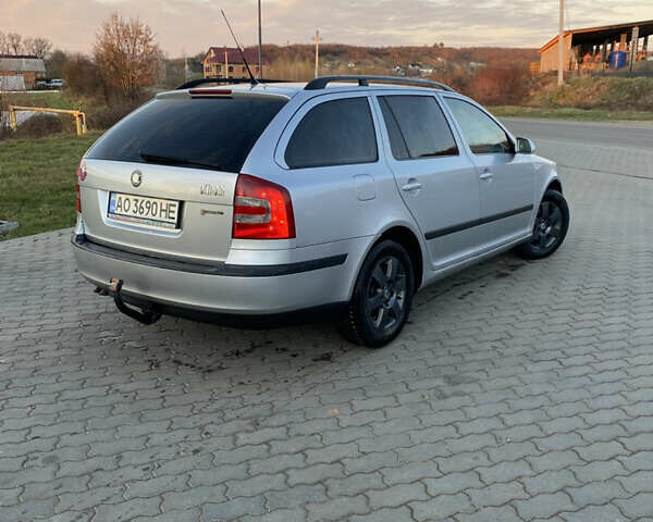 Серый Шкода Октавия, объемом двигателя 1.97 л и пробегом 260 тыс. км за 5600 $, фото 4 на Automoto.ua