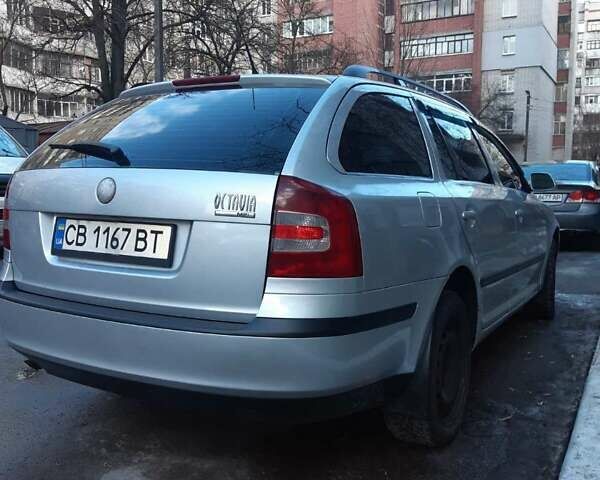 Серый Шкода Октавия, объемом двигателя 1.6 л и пробегом 219 тыс. км за 6000 $, фото 1 на Automoto.ua