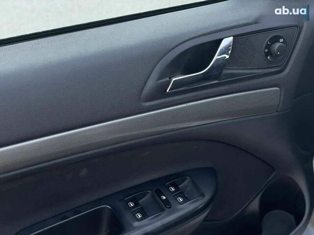 Серый Шкода Октавия, объемом двигателя 2 л и пробегом 313 тыс. км за 4999 $, фото 13 на Automoto.ua