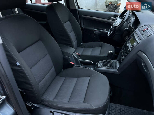 Сірий Шкода Октавія, об'ємом двигуна 1.6 л та пробігом 180 тис. км за 5999 $, фото 50 на Automoto.ua