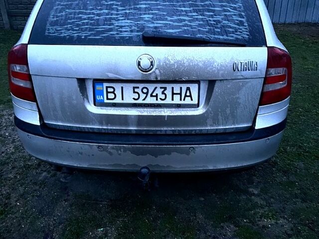 Серый Шкода Октавия, объемом двигателя 2 л и пробегом 275 тыс. км за 5500 $, фото 2 на Automoto.ua