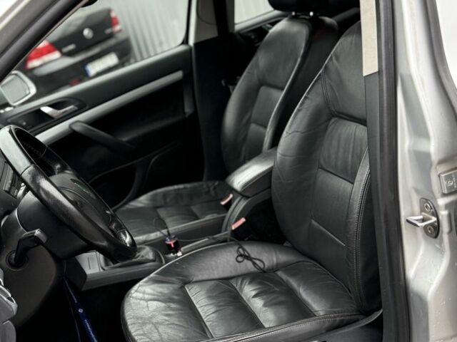 Серый Шкода Октавия, объемом двигателя 2 л и пробегом 270 тыс. км за 3550 $, фото 12 на Automoto.ua