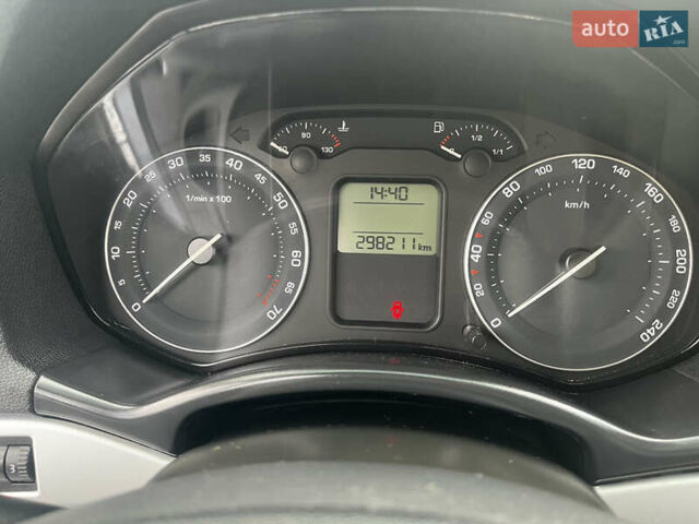 Серый Шкода Октавия, объемом двигателя 1.6 л и пробегом 298 тыс. км за 6200 $, фото 10 на Automoto.ua