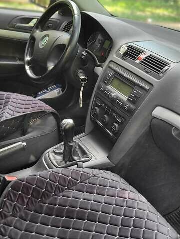 Сірий Шкода Октавія, об'ємом двигуна 1.6 л та пробігом 198 тис. км за 6600 $, фото 9 на Automoto.ua