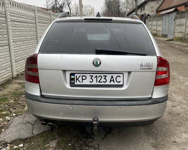 Сірий Шкода Октавія, об'ємом двигуна 2.05 л та пробігом 205 тис. км за 7200 $, фото 4 на Automoto.ua