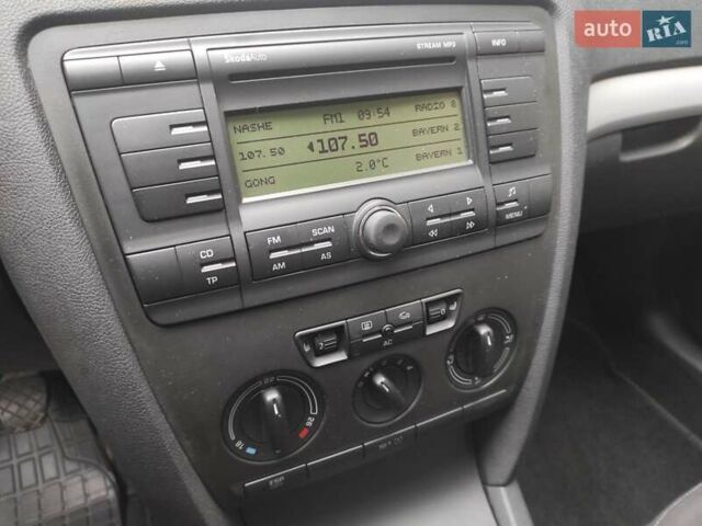 Сірий Шкода Октавія, об'ємом двигуна 1.6 л та пробігом 280 тис. км за 5500 $, фото 19 на Automoto.ua