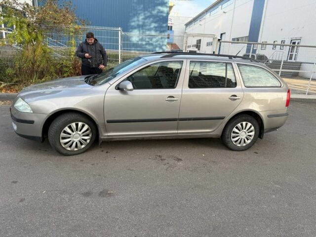 Сірий Шкода Октавія, об'ємом двигуна 1.9 л та пробігом 300 тис. км за 2950 $, фото 4 на Automoto.ua