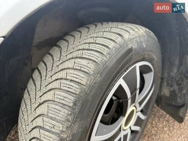 Серый Шкода Октавия, объемом двигателя 1.6 л и пробегом 310 тыс. км за 3850 $, фото 24 на Automoto.ua