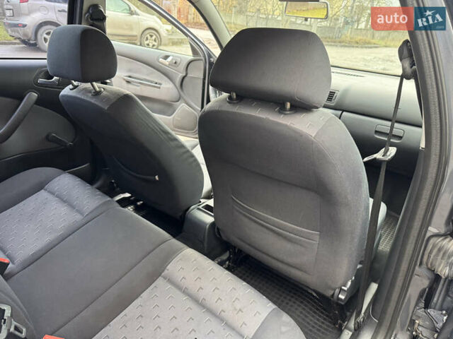 Сірий Шкода Октавія, об'ємом двигуна 1.6 л та пробігом 225 тис. км за 4700 $, фото 21 на Automoto.ua