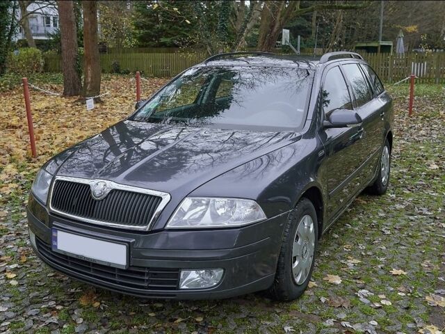 Сірий Шкода Октавія, об'ємом двигуна 2 л та пробігом 315 тис. км за 4800 $, фото 2 на Automoto.ua