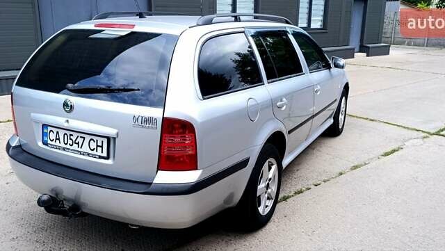 Сірий Шкода Октавія, об'ємом двигуна 1.6 л та пробігом 265 тис. км за 4550 $, фото 5 на Automoto.ua