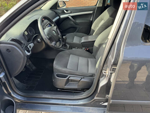 Сірий Шкода Октавія, об'ємом двигуна 1.6 л та пробігом 256 тис. км за 6200 $, фото 24 на Automoto.ua