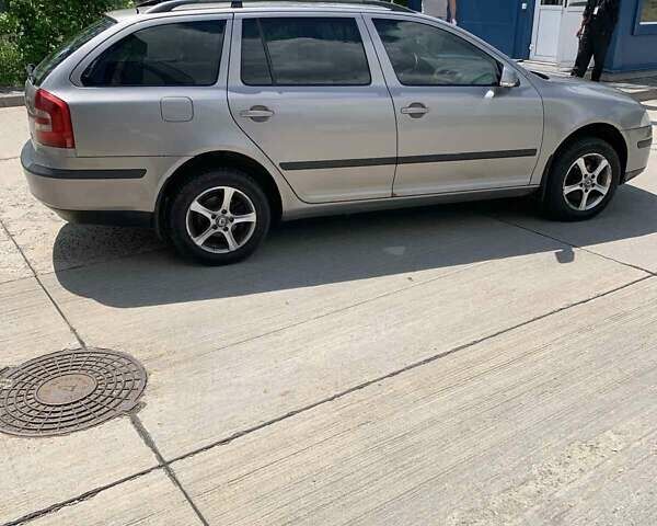 Сірий Шкода Октавія, об'ємом двигуна 0 л та пробігом 614 тис. км за 6000 $, фото 2 на Automoto.ua