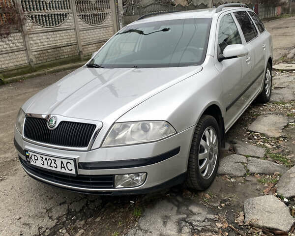 Сірий Шкода Октавія, об'ємом двигуна 2.05 л та пробігом 205 тис. км за 7200 $, фото 1 на Automoto.ua