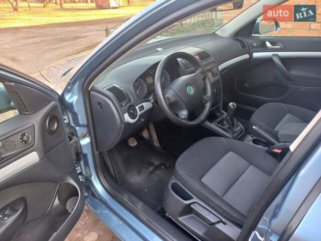 Серый Шкода Октавия, объемом двигателя 1.6 л и пробегом 263 тыс. км за 5300 $, фото 11 на Automoto.ua