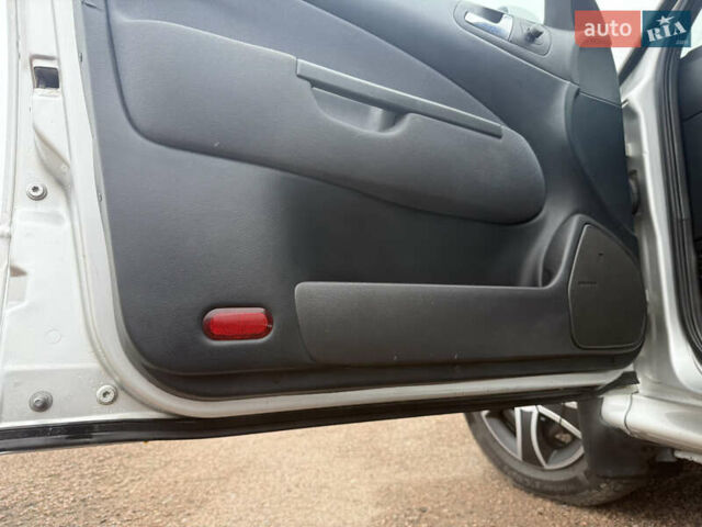 Серый Шкода Октавия, объемом двигателя 1.6 л и пробегом 310 тыс. км за 3850 $, фото 20 на Automoto.ua