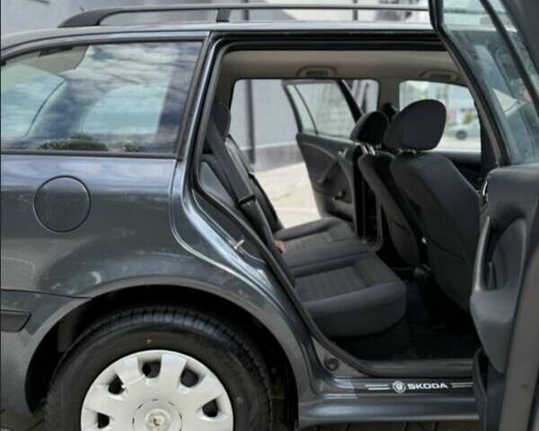 Серый Шкода Октавия, объемом двигателя 1.6 л и пробегом 248 тыс. км за 5470 $, фото 6 на Automoto.ua