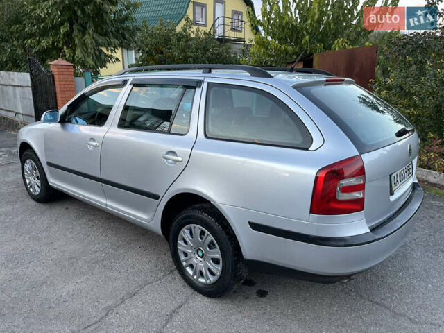 Сірий Шкода Октавія, об'ємом двигуна 0 л та пробігом 250 тис. км за 4999 $, фото 15 на Automoto.ua