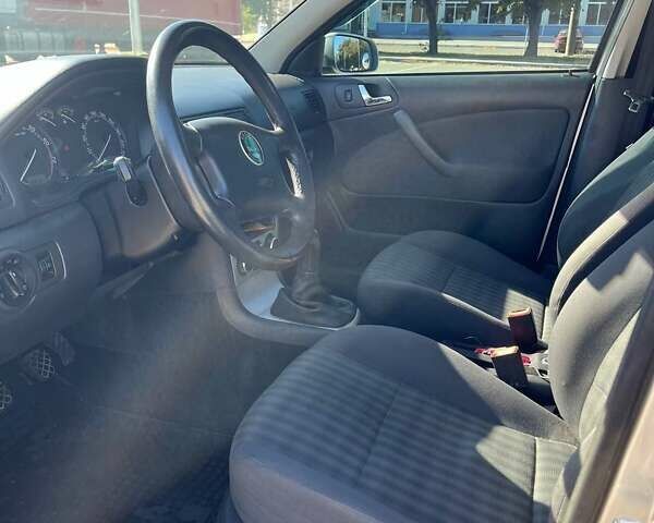 Серый Шкода Октавия, объемом двигателя 1.6 л и пробегом 241 тыс. км за 5950 $, фото 17 на Automoto.ua