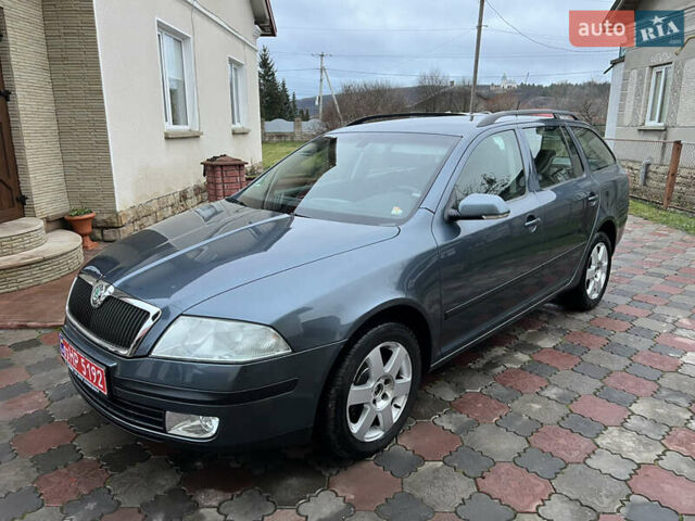 Сірий Шкода Октавія, об'ємом двигуна 1.6 л та пробігом 180 тис. км за 5999 $, фото 1 на Automoto.ua