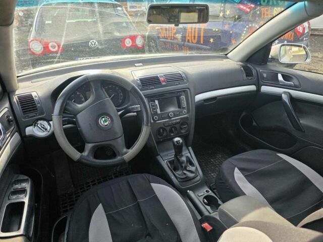 Шкода Октавия 2007 в Львове на Automoto.ua Серый Шкода Октавия, объемом двигателя 1.9 л и пробегом 300 тыс. км за 1750 $, фото 4 на Automoto.ua