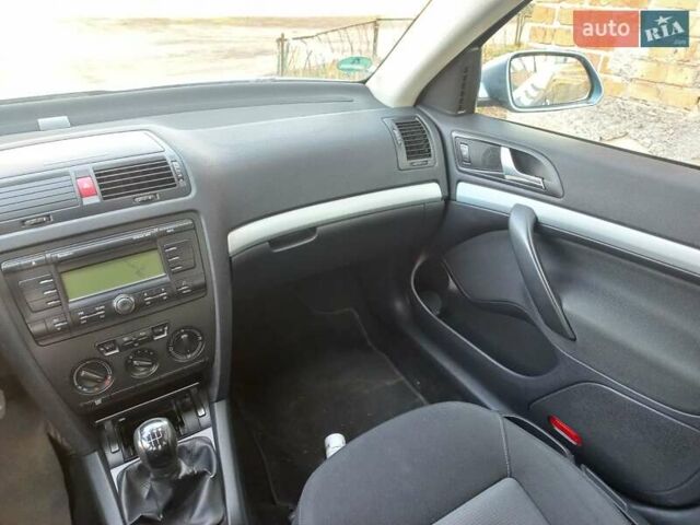 Серый Шкода Октавия, объемом двигателя 1.6 л и пробегом 263 тыс. км за 5300 $, фото 9 на Automoto.ua