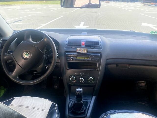 Сірий Шкода Октавія, об'ємом двигуна 1.6 л та пробігом 246 тис. км за 4500 $, фото 8 на Automoto.ua
