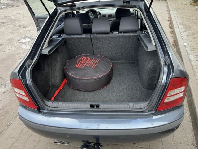 Серый Шкода Октавия, объемом двигателя 1.6 л и пробегом 258 тыс. км за 4700 $, фото 7 на Automoto.ua