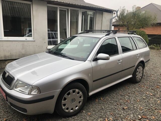 Серый Шкода Октавия, объемом двигателя 1.6 л и пробегом 250 тыс. км за 5500 $, фото 2 на Automoto.ua