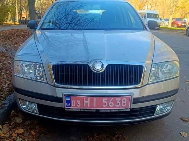 Сірий Шкода Октавія, об'ємом двигуна 1.6 л та пробігом 221 тис. км за 5850 $, фото 1 на Automoto.ua
