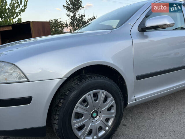 Сірий Шкода Октавія, об'ємом двигуна 0 л та пробігом 250 тис. км за 4999 $, фото 7 на Automoto.ua