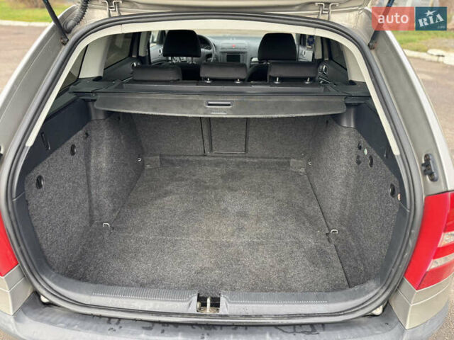 Сірий Шкода Октавія, об'ємом двигуна 2 л та пробігом 208 тис. км за 5600 $, фото 20 на Automoto.ua