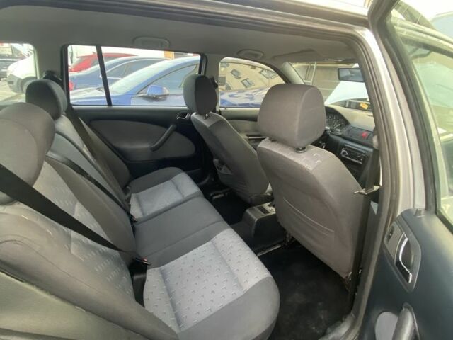 Серый Шкода Октавия, объемом двигателя 1.6 л и пробегом 270 тыс. км за 3500 $, фото 12 на Automoto.ua