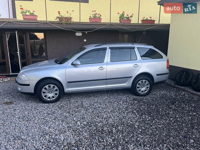 Серый Шкода Октавия, объемом двигателя 0 л и пробегом 252 тыс. км за 5100 $, фото 1 на Automoto.ua