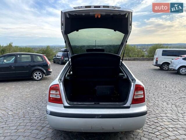 Серый Шкода Октавия, объемом двигателя 1.6 л и пробегом 284 тыс. км за 5500 $, фото 3 на Automoto.ua