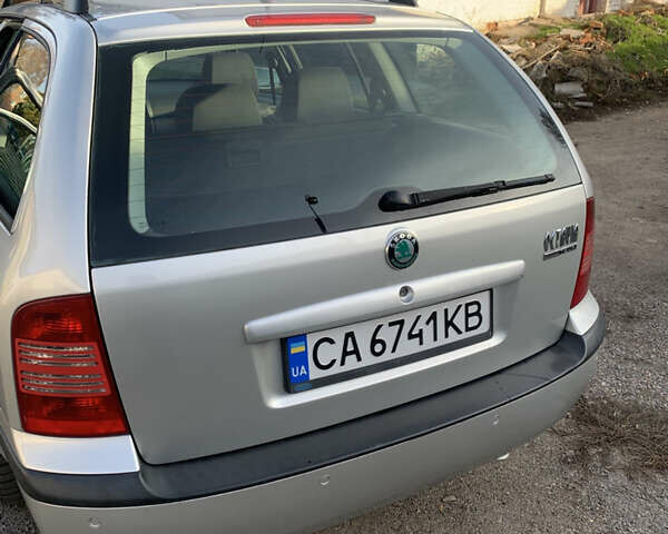 Серый Шкода Октавия, объемом двигателя 1.6 л и пробегом 375 тыс. км за 5500 $, фото 21 на Automoto.ua