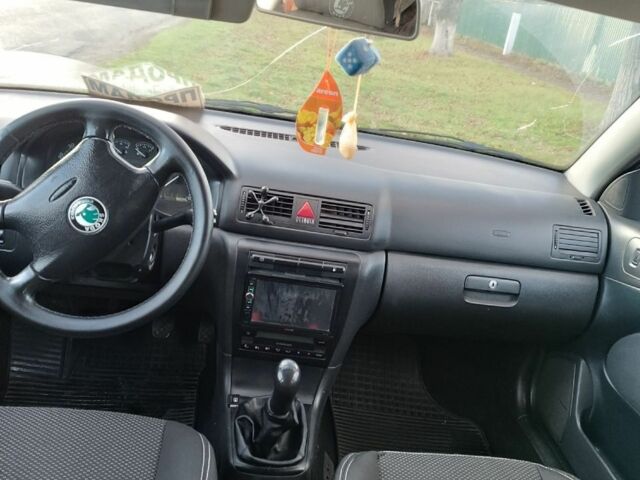 Сірий Шкода Октавія, об'ємом двигуна 1.6 л та пробігом 501 тис. км за 4400 $, фото 2 на Automoto.ua