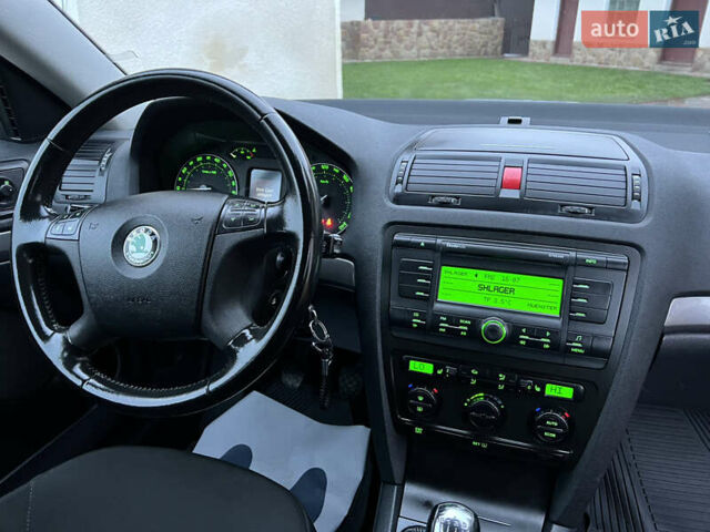 Сірий Шкода Октавія, об'ємом двигуна 1.6 л та пробігом 180 тис. км за 5999 $, фото 52 на Automoto.ua
