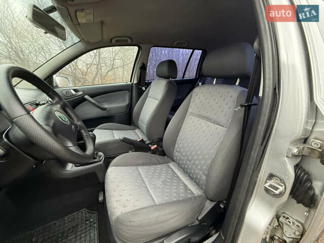 Серый Шкода Октавия, объемом двигателя 1.6 л и пробегом 310 тыс. км за 3850 $, фото 18 на Automoto.ua