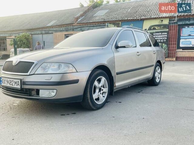 Сірий Шкода Октавія, об'ємом двигуна 1.6 л та пробігом 325 тис. км за 4950 $, фото 4 на Automoto.ua