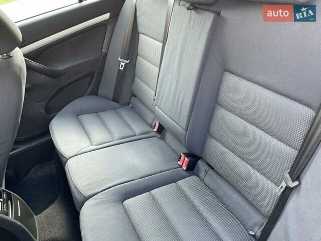 Серый Шкода Октавия, объемом двигателя 1.6 л и пробегом 213 тыс. км за 6100 $, фото 10 на Automoto.ua