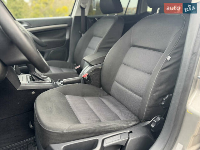 Сірий Шкода Октавія, об'ємом двигуна 2 л та пробігом 208 тис. км за 5600 $, фото 16 на Automoto.ua
