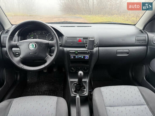 Серый Шкода Октавия, объемом двигателя 1.6 л и пробегом 310 тыс. км за 3850 $, фото 21 на Automoto.ua