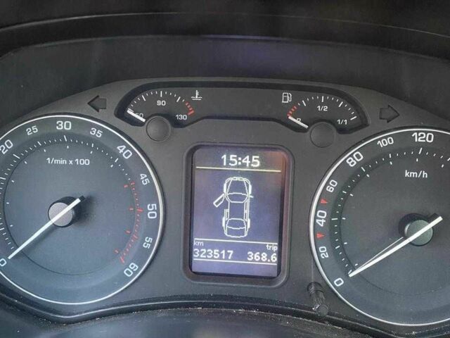 Серый Шкода Октавия, объемом двигателя 1.9 л и пробегом 323 тыс. км за 1418 $, фото 7 на Automoto.ua