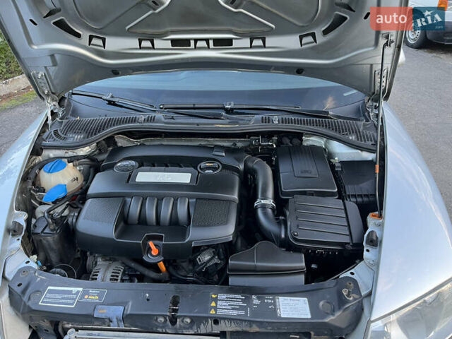 Сірий Шкода Октавія, об'ємом двигуна 0 л та пробігом 250 тис. км за 4999 $, фото 21 на Automoto.ua