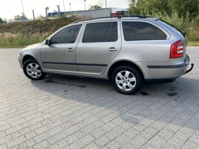 Серый Шкода Октавия, объемом двигателя 1.9 л и пробегом 256 тыс. км за 7401 $, фото 1 на Automoto.ua